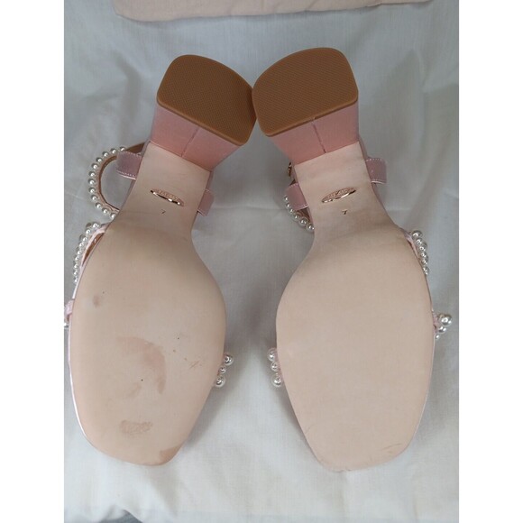 Badgley Mischka Feisty Pearl Block Heel Sandals Size 7 Pink Satin Wedding Prom - Picture 7 of 10
